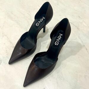 Mango burgundy crocodrile high heel shoes